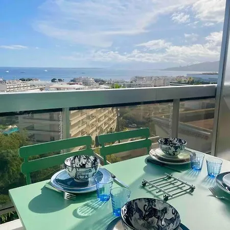 Vue Mer, Climatisation, 10 Min Des Plages Daire Antibes